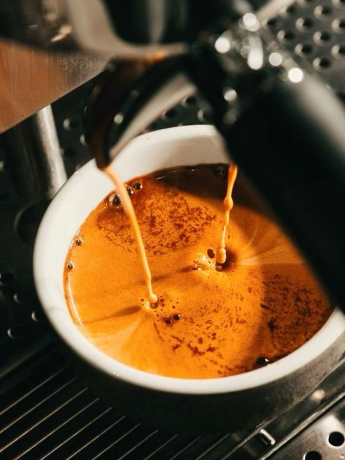 Un espresso recién preparado, publicado por Aroma